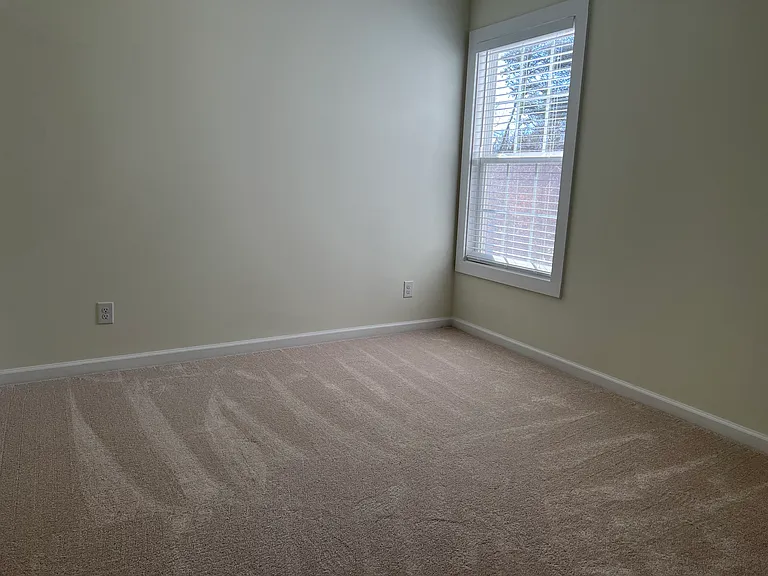 2607 Pennoak Way #K — Photo 11