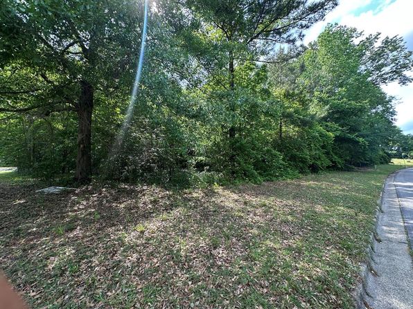 301 Las Brisas Ln, Albany, GA 31721