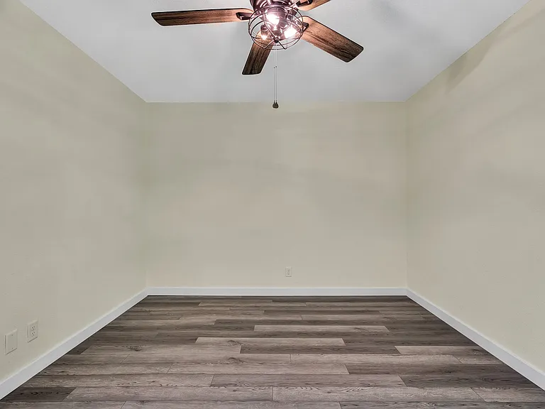 410 Marshall Hall Rd — Photo 2