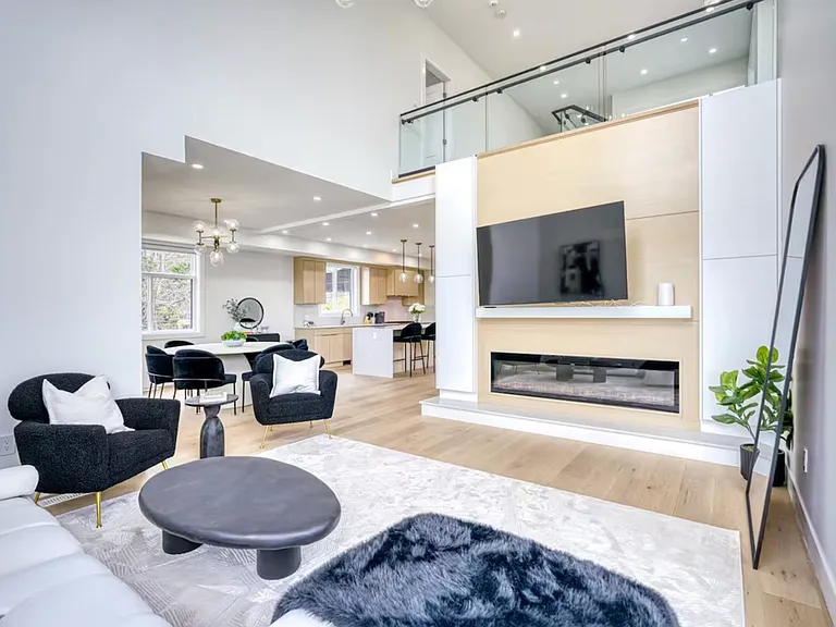 Oak Barrel Pl W — Photo 8