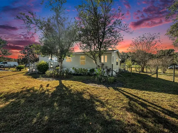 4210 Seaberg Rd, Zephyrhills, FL 33541