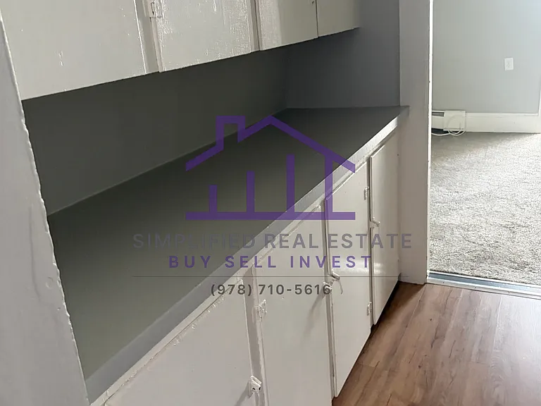 457 Main St #8 — Photo 2