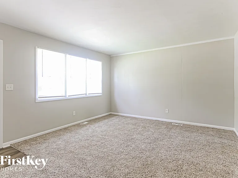 4939 Norcroft Dr — Photo 6