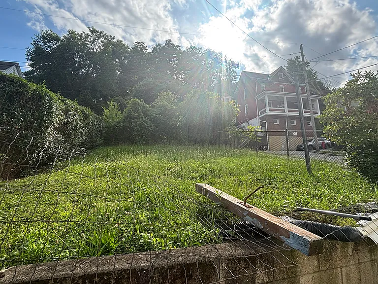 859 Lincoln Ave — Photo 16