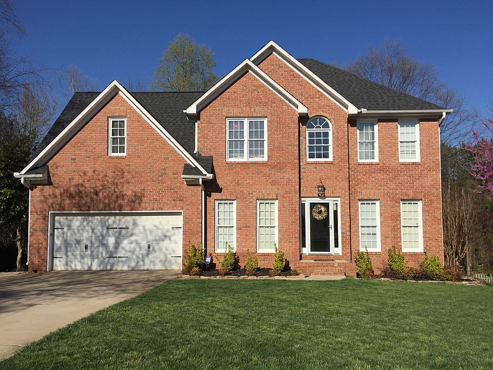 2nd image of 17118 Cambridge Grove Dr
