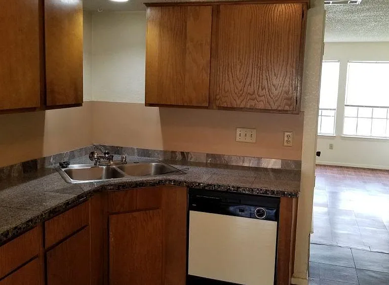 7214 Salt Springs Dr #A — Photo 24