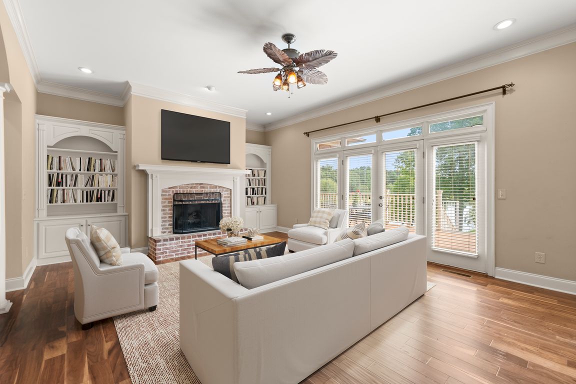 next background image