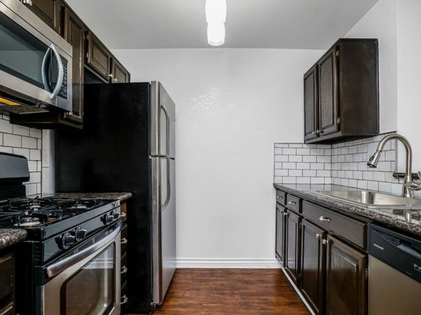 2330 N Cahuenga Blvd APT 206