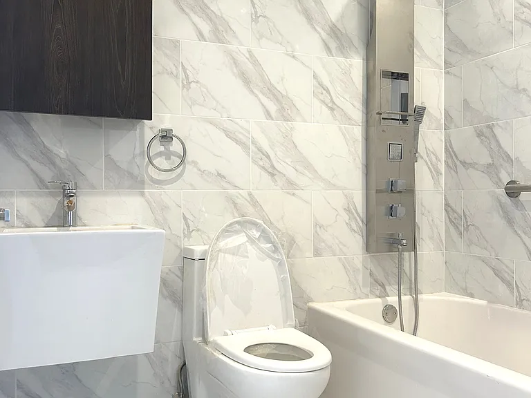 707 Hendrix St #3 — Photo 7