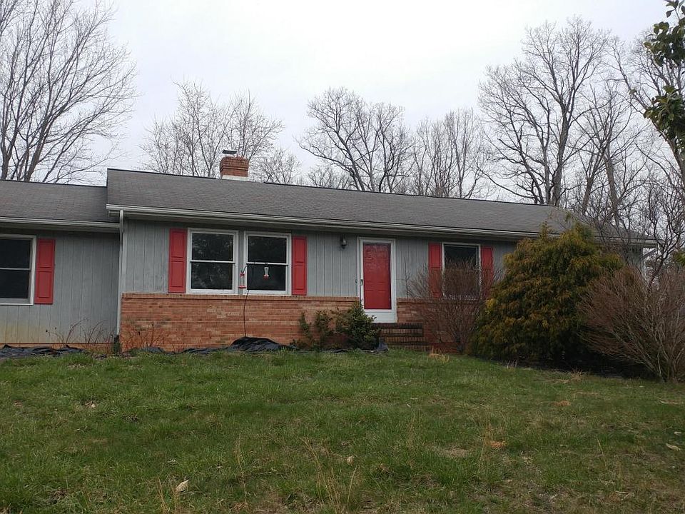 1st image of 1940 Seymour Dr