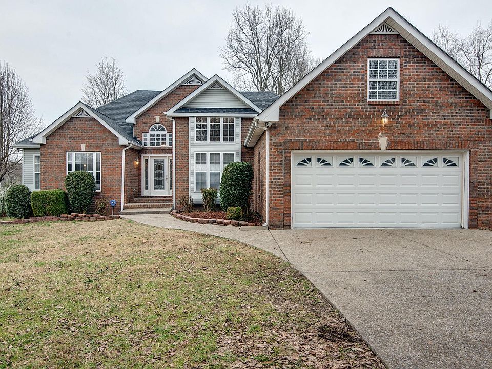 1st image of 103 Copperfield Ct