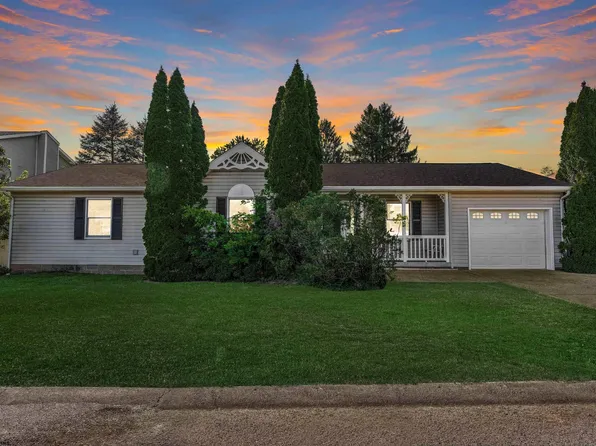 453 Mansfield Ave, Morgantown, WV 26505