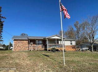 303 Curtis Rd, Tellico Plains, TN 37385