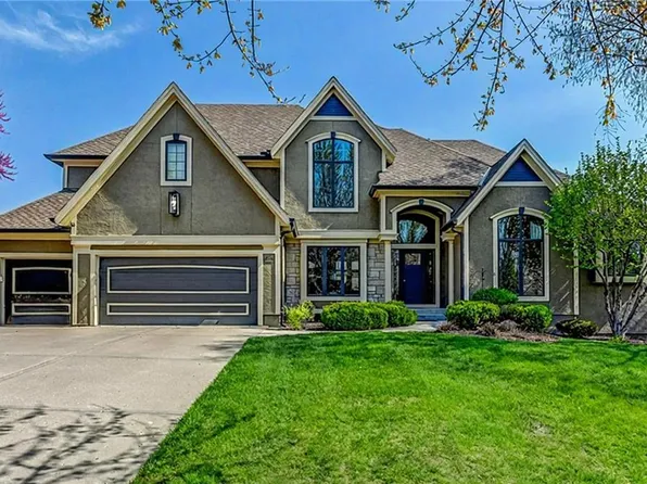 14957 Rosewood St, Leawood, KS 66224