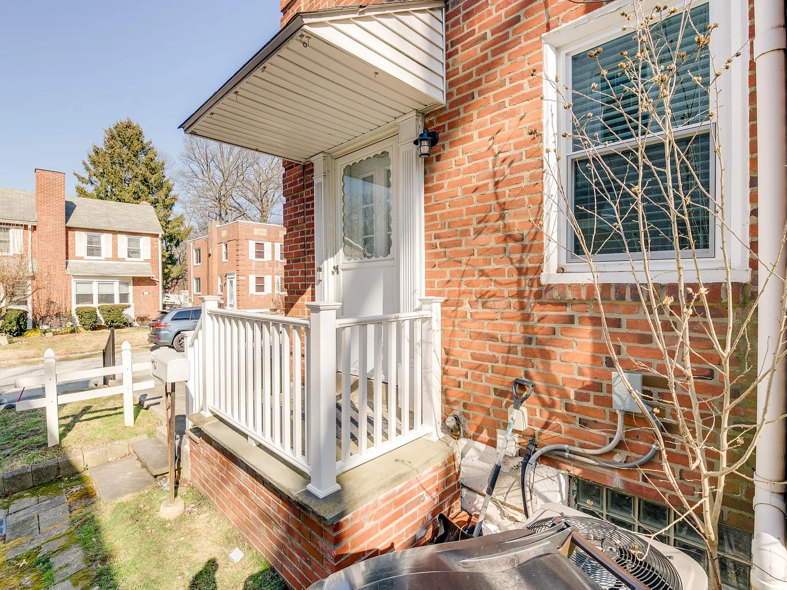 251 White Avenue — Photo 2