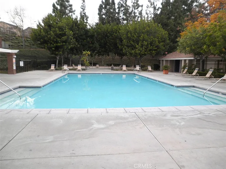 13210 Royalcrest Ct #189 — Photo 3