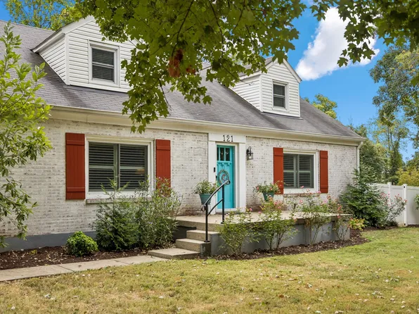 121 Park Cir, Columbia, TN 38401