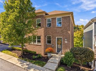 390 Bradley St, Pittsburgh, PA 15211