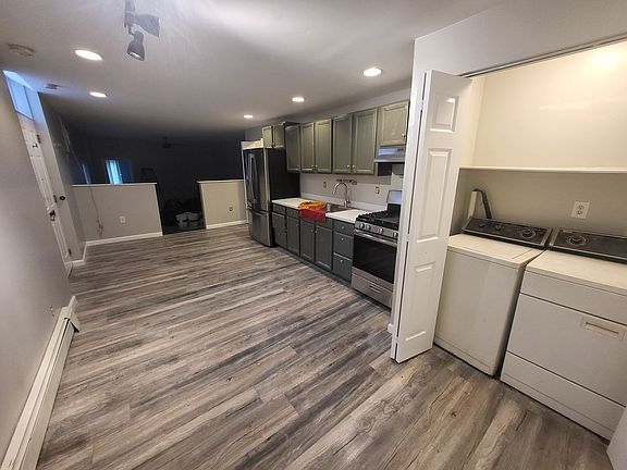 3rd image of 2167 E Cumberland St Floor 1