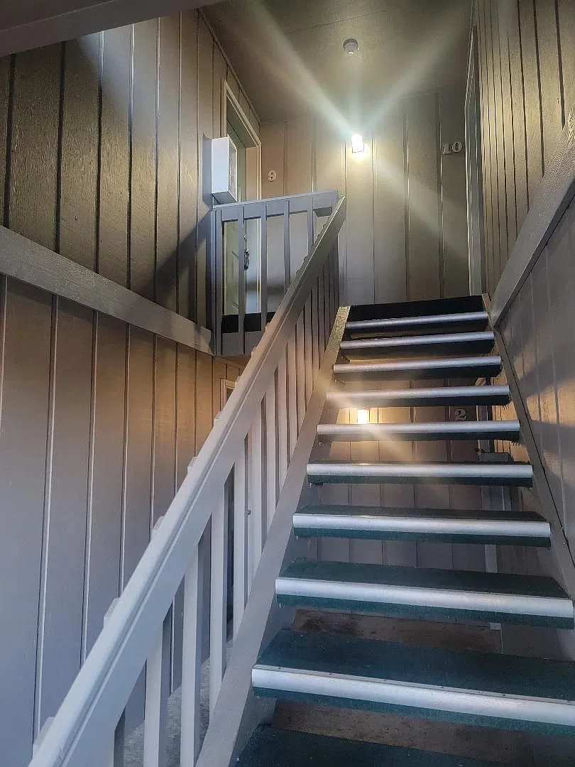 Very spacious upper floor 1 bedroom apartment — Photo 1