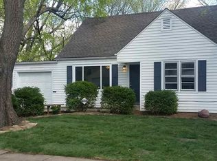 640 SW Kenova Rd, Topeka, KS 66606