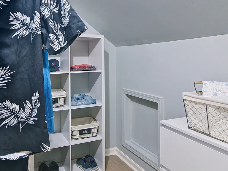 4060 Merritt Dr — Photo 25