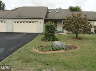 50 Hastings Dr, Falling Waters, WV 25419