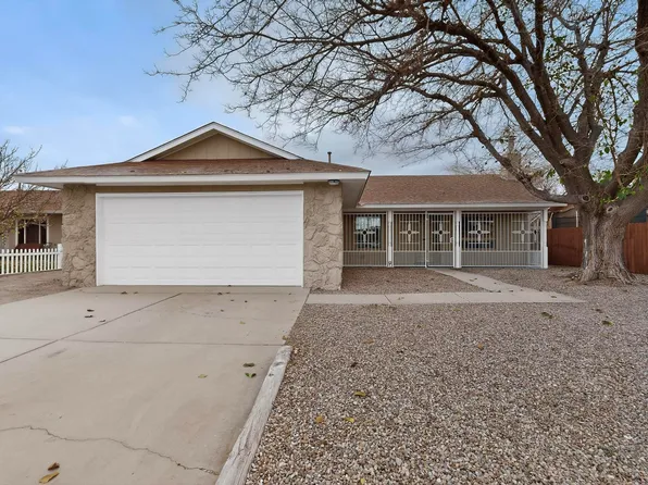5512 Sweetwater Dr NW, Albuquerque, NM 87120