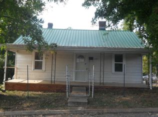 1004 Graves St, Martinsville, VA 24112