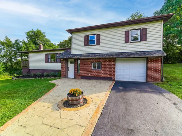 7445 Linnville Rd, Newark, OH 43056