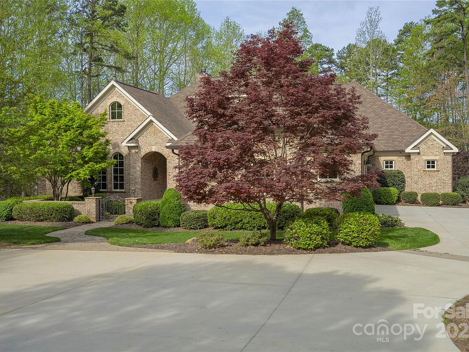 1st image of 716 Scout Rd