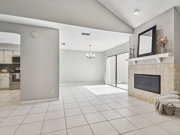 4th image of 11410 Galleria Dr #11410