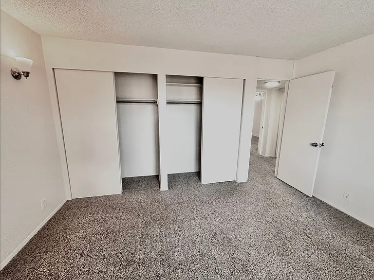 Foothill Terrace — Photo 105
