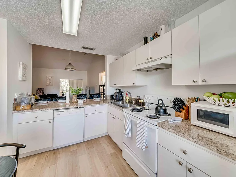 2230 SW 81st Ave #2230 — Photo 7