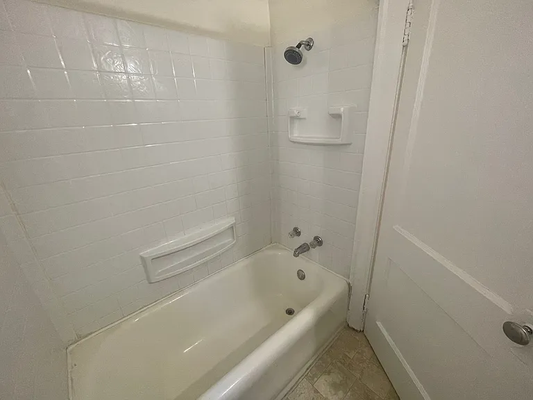 Royall Place — Photo 9