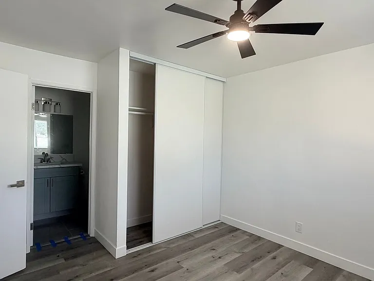 200 E Park Ave #4 — Photo 12