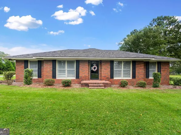 520 S Johnson St, Mount Vernon, GA 30445