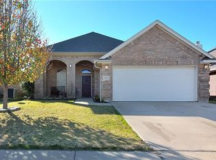 8212 Riversprings Dr, Hurst, TX 76053