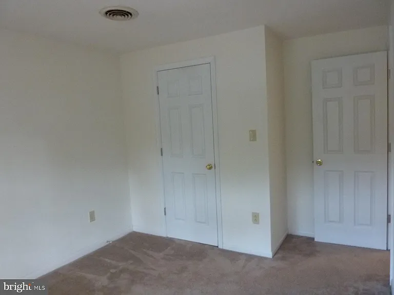809 Logan St #2B — Photo 11