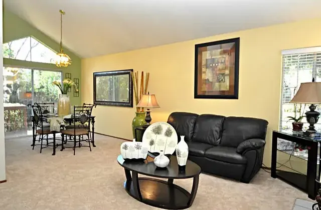 684 Costigan Cir — Photo 9