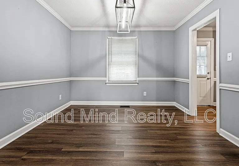 1601 Homestead Rd — Photo 14