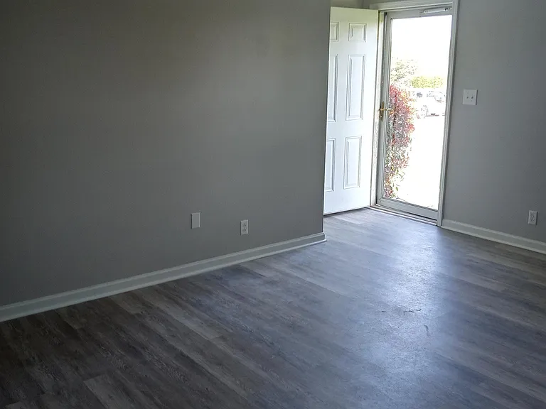 219 Diamond Ave #219 — Photo 4