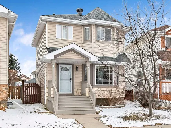 27 NE Chaparral Ridge Way SE, Calgary, AB T2X 3K4