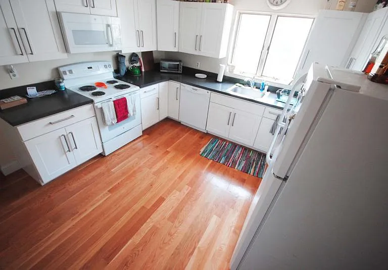 59 Waverly St — Photo 2