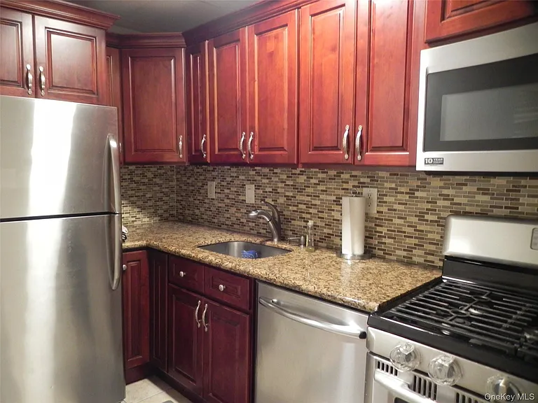 1250 North Ave #110 — Photo 8