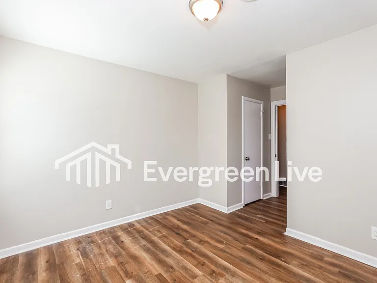 12125 Schroeder Rd — Photo 17