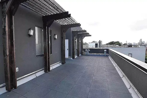 Rented by Tapiro Realty | media 15