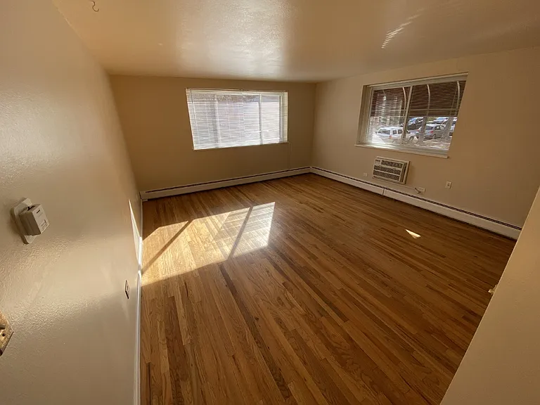 1131 N Lafayette St #201 — Photo 2