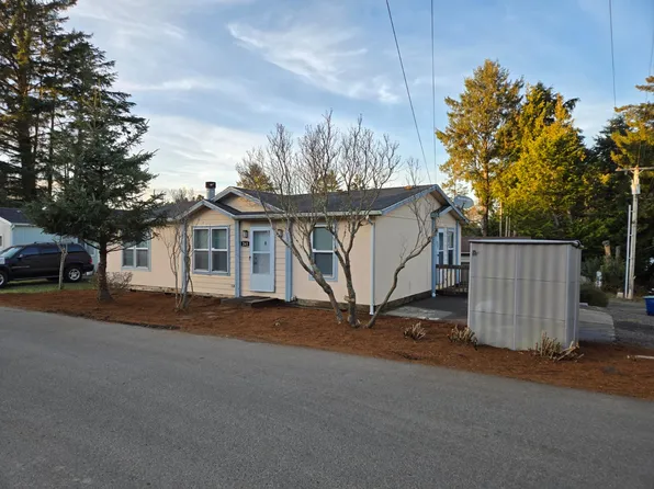 265 SE Port Ave, Lincoln City, OR 97367