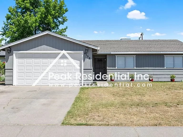 4154 Englewood St — Photo 1